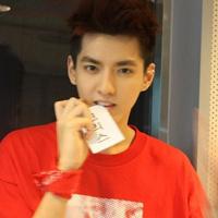 帅气简单男生头像