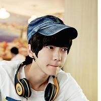 帅气简单男生头像