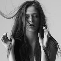 欧美黑白女生头像