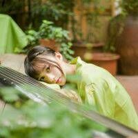 女生头像绿色系小清新 绿色头像女生清新图片