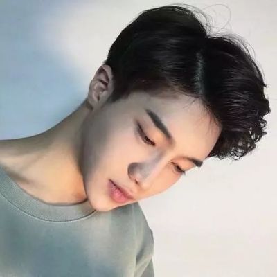 2019男生微信头像图片