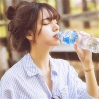 文静内涵优雅女生头像