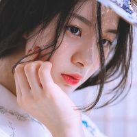 文静内涵优雅女生头像