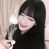 有刘海的高清女生头像