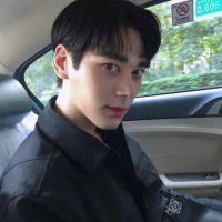 好看的微信头像男无水印