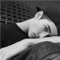 2019微信网红头像男高冷，冷漠读成伤！