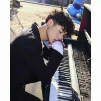 2019微信网红头像男高冷，冷漠读成伤！