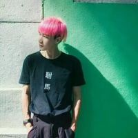 2019猪年微信情侣头像，此生只念你一人！