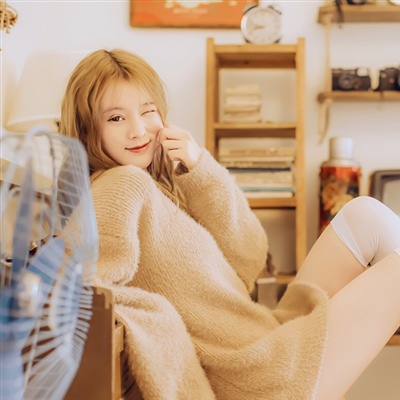 唯美可爱的多人姐妹头像_拍照爱嘟嘴的可爱女生