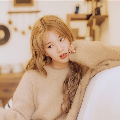 唯美可爱的多人姐妹头像_拍照爱嘟嘴的可爱女生