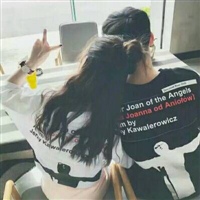 2020最潮情侣头像两张一左一右