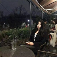 2020最潮情侣头像两张一左一右