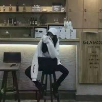 2020最潮情侣头像两张一左一右