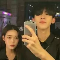 2020最潮情侣头像两张一左一右