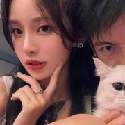 情侣头像一左一右配对真人(精选10张)