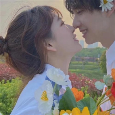 高级感不俗气的情侣头像(精选12张)