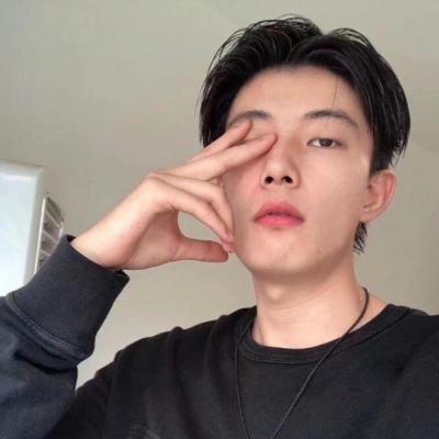 成熟大叔男人味十足微信头像(精选10张)