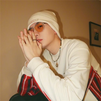 成熟大叔男人味十足微信头像(精选10张)