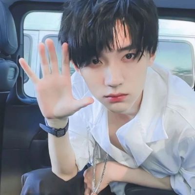 吸引已婚妇女的男人头像(精选10张)