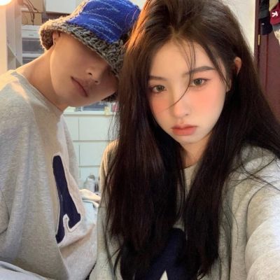 网红情侣头像一左一右高清(精选10张)