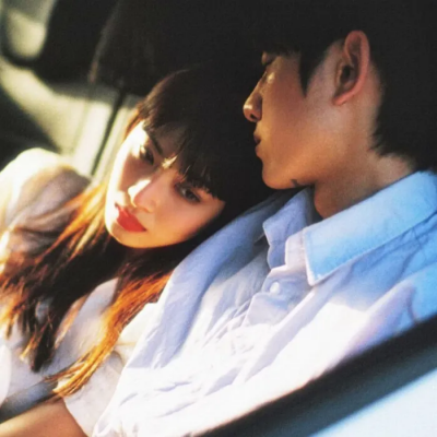 网红情侣头像一左一右高清(精选10张)