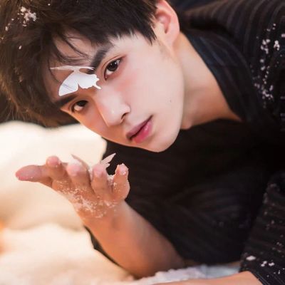 男生头像简单耐看温暖有力(精选10张)