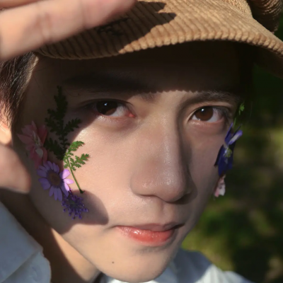 男生头像简单耐看温暖有力(精选10张)