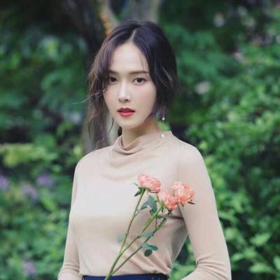 30一40岁女人微信头像(精选12张)