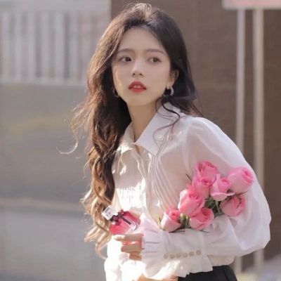 超有氛围感的女生头像(精选10张)