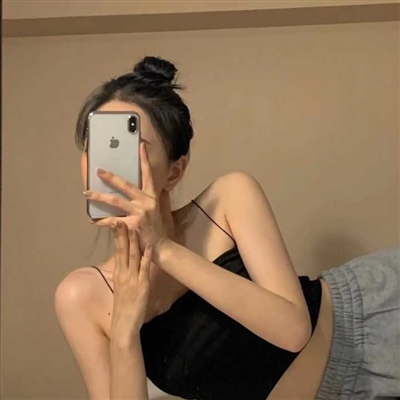 超有氛围感的女生头像(精选10张)