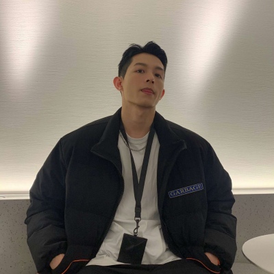 30岁到40岁的男人微信头像(精选12张)