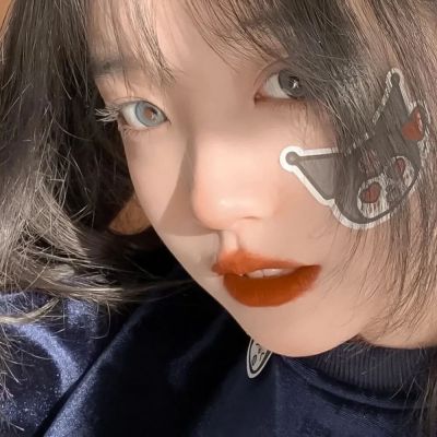 甜辣风女生头像(精选12张)