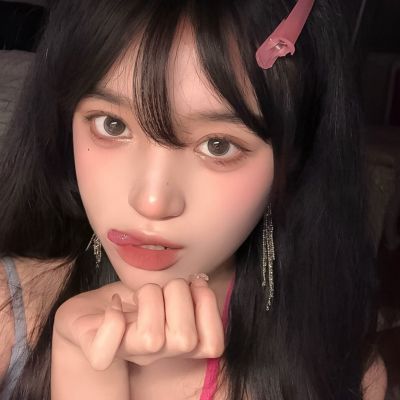 甜辣风女生头像(精选12张)