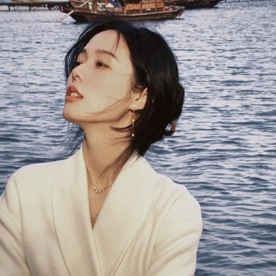 2023最火爆女生头像图片(精选10张)