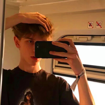 2023适合永久做男头像的图片