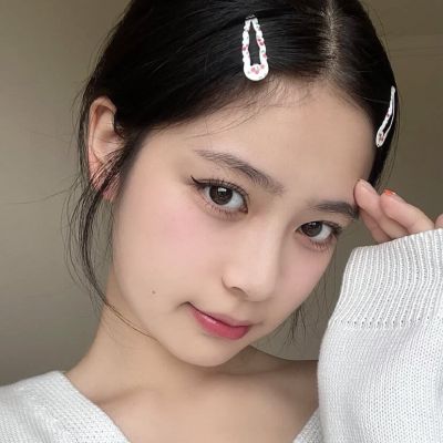 治愈系白色风格女生头像(精选12张)
