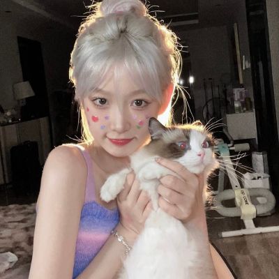 非常甜非常治愈的女生头像(精选12张)