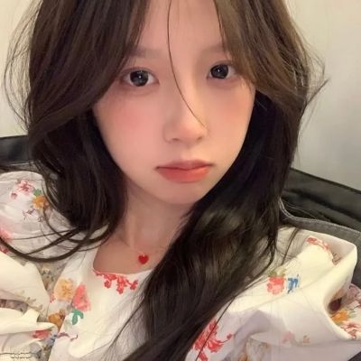 纯欲风女生头像ins氛围(精选10张)