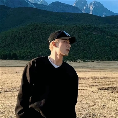 百看不厌的微信头像男生(精选11张)