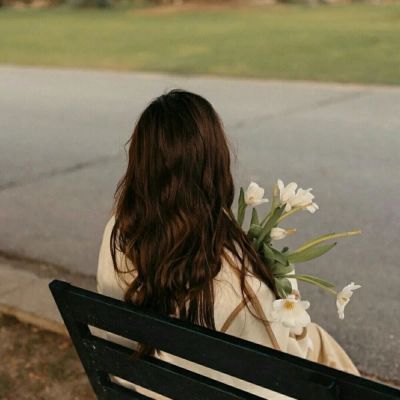 成熟韵味的40岁女人头像背影(精选12张)