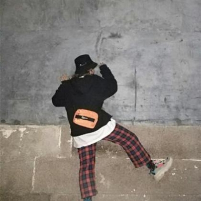 看不出来的情侣头像(精选12张)