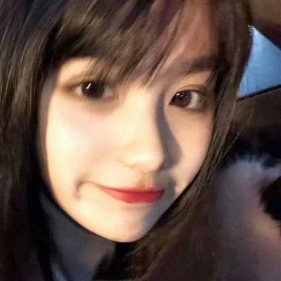 最美微信头像图片女生(精选12张)