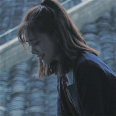 2023年女生头像冷酷(精选12张)