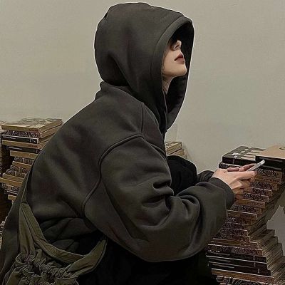 2023年女生头像冷酷(精选12张)