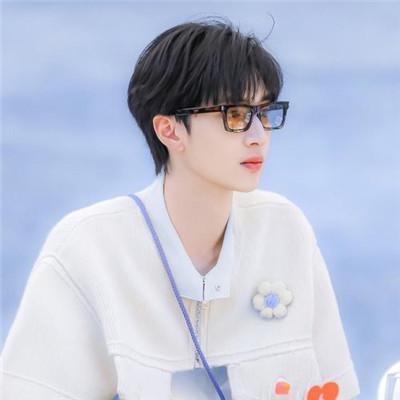 2023年最火的头像图片大全男(精选16张)