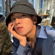 沙雕又不失帅气的头像男(精选12张)