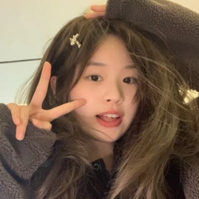 头像图片2023高冷女(精选12张)