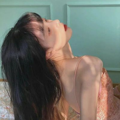 头像图片2023高冷女(精选12张)