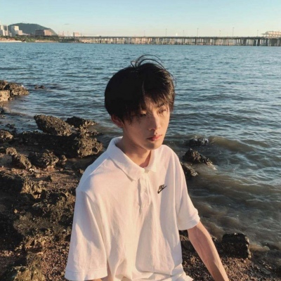 男生头像成熟气质(精选11张)