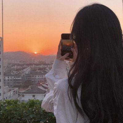 2023好看的女生头像背影(精选12张)